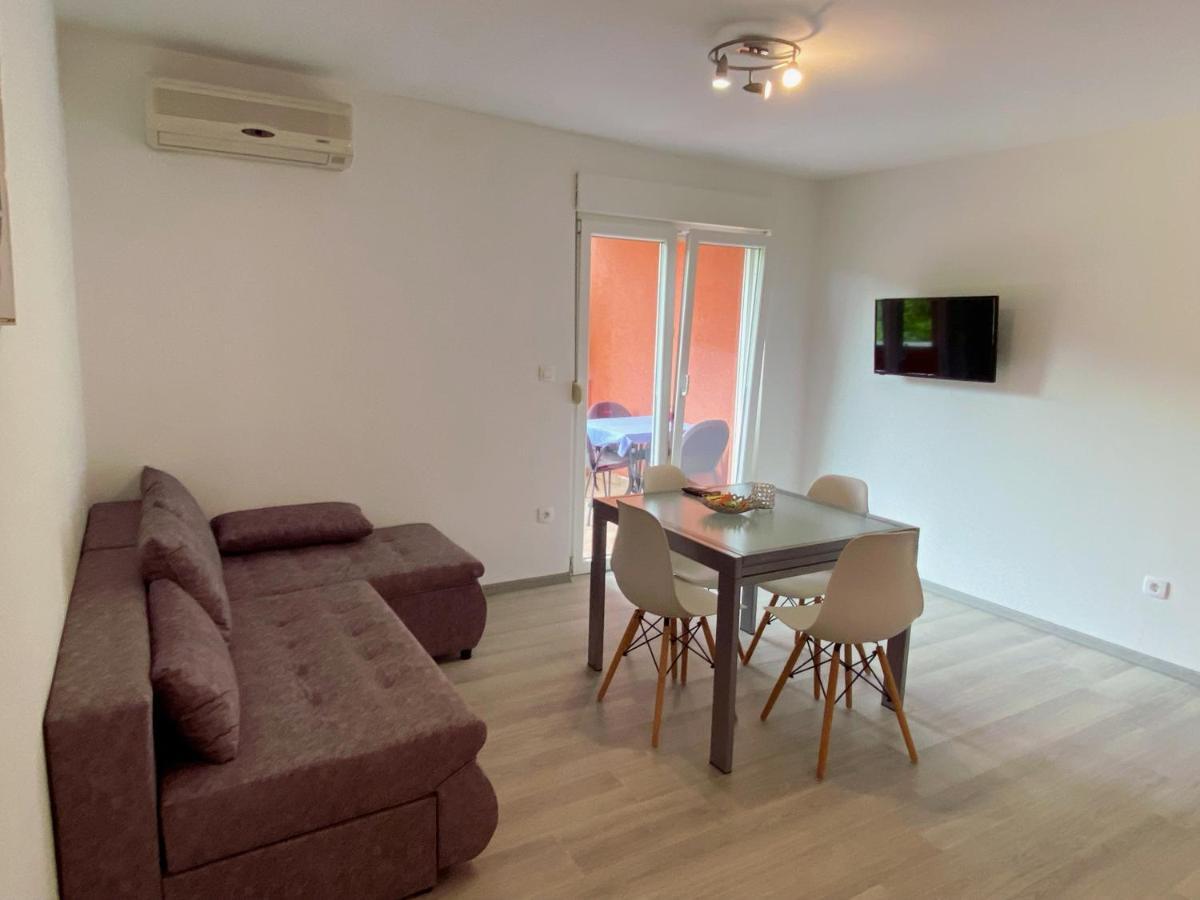 Apartments Zala Matusan スペタルスカ・ドラガ エクステリア 写真